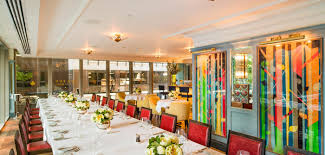 The walls are adorned with stunning artwork referencing the park's scarlet geraniums, a colour matched by the tunics of the queen's guards at buckingham palace. The Ivy City Garden Room The Collection Events Venue Finding Service