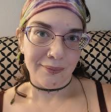 Thomas 'TomSka' Ridgewell @thetomska Got called "big man" by a barista  once. Loved it. Rode that high all day. Got called "big boy" by a waiter  today. Awful. 0/10. The vibe is