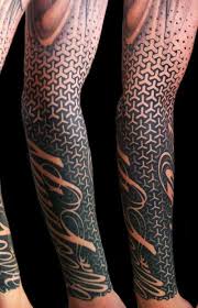 Modern Geometric Tattoo Designs Creative Tattoos Design For You Tatuaje Geometrico Tatuajes Vikingos Tatuajes Impresionantes