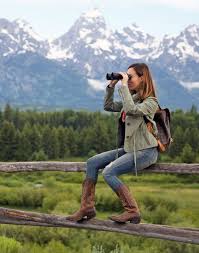 What To Wear In Jackson Hole In The Summer Sydne Style Jackson Hole Summer Jackson Hole Wyoming Summer Jackson Hole Winter