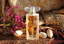 La Belle Et L Ocelot Eau De Toilette Salvador Dali Beauty Unearthly Salvador Dali La Belle Et L Ocelot Review Obzor Perfume