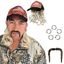 Elige el tuyo y comienza la descarga según el servicio que mejor se adapte a tus necesidades en impostor beans. Amazon Com Juego De Disfraz De Tiger Joe Rey De Gatos Exoticos Cosplay Peluca De Salmonete Rubio Con Sombrero Pendientes De Clip Y Bigote Se Adapta A Ninos Y Adultos