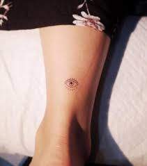 25 Inspirations Pour Un Premier Tatouage Premier Tatouage Tatouage Oeil Petit Tatouage