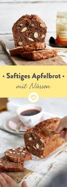 Hol Die Teetassen Raus Und Gonn Dir Ein Stuck Apfelbrot Die Herbstliche Nascherei Mit Trockenfruchten Und Nussen Ist Apfelbrot Apfelbrot Rezept Susse Brotchen