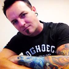 Chris Vedder's Instagram, Twitter & Facebook