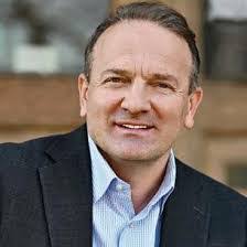 Anthony Claus's Instagram, Twitter & Facebook