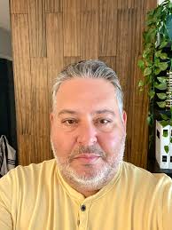 Hi All. New here. I'm 55, empty nester, very active. Spend 70% of my time  in South Florida (Fort Lauderdale) and the rest elsewhere. Looking for a  fun fit Jewish woman to