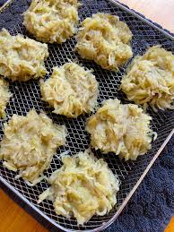 These 21 Calorie Air Fryer Potato Latkes Are Vegan And Amazingly Crispy Recipe In 2020 Food Processor Recipes Potato Latke Recipe Latkes Recipes