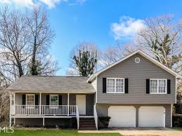 Covered Patio In 2020 House Styles Homeowner Zillow