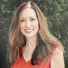 Amber Pearce's Instagram, Twitter & Facebook