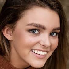 Callie Carver's Instagram, Twitter & Facebook