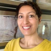 PDF) La photo-broderie de Carolle Bénitah :commémoration, transgression et  réinvention de soi