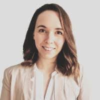 Lara Beck's Instagram, Twitter & Facebook