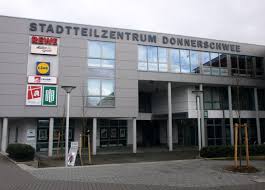 Das donnerschweer stadion ist ein ehemaliges fußballstadion in oldenburg, das an der ecke der donnerschweer straße und der wehdestraße lag. Stadion Donnerschwee Oldenburg 11km