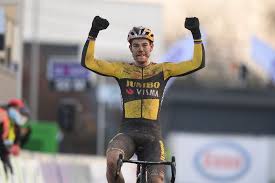 2 uur 1 minuut geleden. Van Aert Met Overmacht Naar Vierde Belgische Titel Veldrijden Wielrennen Bd Nl