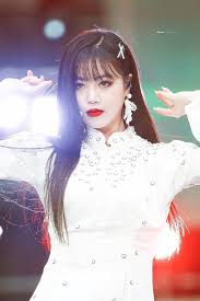Nayeon Bias Wrecker In 2020 Kpop Girls Just Girl Things Oh My Girl Yooa