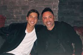 Local time, weighing 7 lbs., 13 oz., and measuring 20.5″. Know All About Oscar De La Hoya S Children Ecelebritymirror