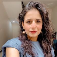 Amina Haider's Instagram, Twitter & Facebook