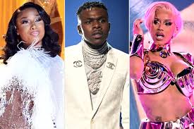 Migos enlisted cardi b for a blazing set at the 2021 bet awards that featured two songs from the rap trio's new album, culture iii, straightenin and type shit.. Cardi B Ew Com
