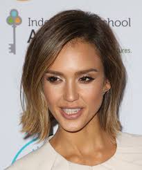 Learn how to get that honey beige blonde that jessica alba is known for. 29 Jessica Alba Hairstyles Hair Cuts And Colors