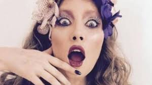 28 iulie 1981, pitești, românia) este o stilistă, critic de modă și vedetă de televiziune din românia. Faimoasa Iulia Albu A Vorbit Deschis Despre Cine Este Iubitul Ei Stirescu Ro