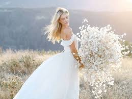 Ivory lace bridal gown wedding dress custom. Die Schonsten Brautkleider Fur Unter 200 Euro