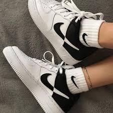 Black And White Shoes For Girls Nike Air Force 1 Black White Sneakers Unisex Casual Shoes In 2020 Nike Air Shoes Aesthetic Shoes Black And White Sneakers