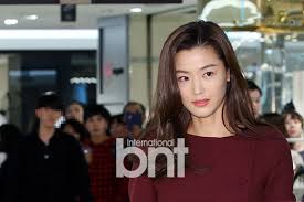 쿠팡처럼 실물 제품을 판매할 때는 수수료를 안 물리면서 게임 등 디지털 콘텐츠에만 인앱결제를 강요하는 것도 '자의적'이라는 지적도 제기된다. Bntí¬í†  ì „ì§€í˜„ ê½ƒë³´ë‹¤ ì•„ë¦„ë‹¤ìš´ ì‹¤ë¬¼ í•œê²½ë‹·ì»´