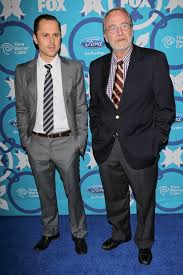Martin mull's filming career was started in 1978 with a debut performance in the movie fm. he played the role of eric swan in the film. Martin Mull Grosse Wie Gross
