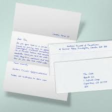 Danach gilt der va grundsätzlich als am dritten tag nach der aufgabe zur post zugestellt, unabhängig vom tatsächlichen zugang. Handgeschriebene Briefe Von Roboterhand Kurzbrief Inkl Versand