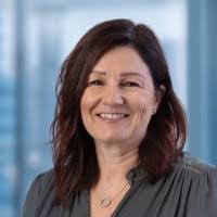 Danielle Delbridge's Instagram, Twitter & Facebook