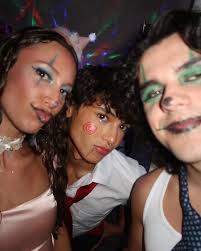 smthn abt clowns??? idk….