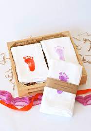 Learn how to make your own tea blend from green tea, ginger, and lemon or black tea, cardamom, and orange. Baby S First Mother S Day Gift Idea Crate Kids Blog