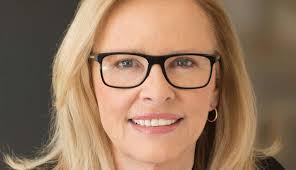 Pilot's Wife book review and thoughts needed