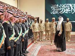 كلية الملك خالد العسكرية، هي كلية عسكرية سعودية افتتحها الملك عبد الله بن عبد العزيز في تاريخ 3 ربيع الأول، 1403هـ الموافق 18 ديسمبر، 1982 بهدف تخريج ضباط يعملون في قوات الحرس الوطني السعودي. Ø§Ø³ØªÙ…Ø±Ø§Ø± ØªØ³Ø¬ÙŠÙ„ ÙƒÙ„ÙŠØ© Ø§Ù„Ù…Ù„Ùƒ Ø®Ø§Ù„Ø¯ Ø§Ù„Ø¹Ø³ÙƒØ±ÙŠØ© 1442 Ø§Ù„Ø·Ù„Ø§Ø¨ Ø§Ù„Ø¬Ø§Ù…Ø¹ÙŠÙŠÙ† Ø§Ù„Ø³Ø¹ÙˆØ¯ÙŠÙŠÙ† ÙˆØ²Ø§Ø±Ø© Ø§Ù„Ø­Ø±Ø³ Ø§Ù„ÙˆØ·Ù†ÙŠ Ø­ØªÙ‰ Ø§Ù„Ù„Ø­Ø¸Ø© Ø¥Ù‚Ø±Ø£ Ù†ÙŠÙˆØ²