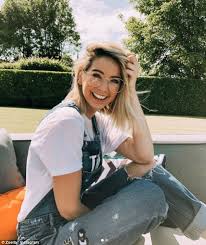 Best insta stalker and instagram viewer. How Zoella Now Earns Up To 12 000 Per Instagram Post Daily Mail Online