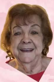 Maxine Ball's Instagram, Twitter & Facebook