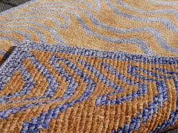 Previously exhibited at asian art in brussels, highlights include two unusual tiger rugs, one of them depicting the rear part of. Tiger Teppich 180 X 90 Cm Seide Blau Wolle Gold