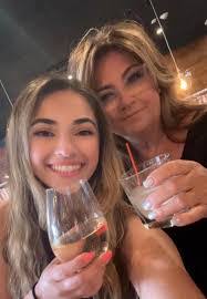 Donna Lauria's Instagram, Twitter & Facebook