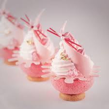 See This Instagram Photo By Pastryelite 711 Likes Fancy Desserts Pretty Dessert Small Desserts