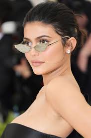 Kylie jenner is one of the world's most popular celebrities. Kylie Jenners Beauty Imperium Uber Die Jahre Vogue Germany