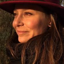 Lisa Pontecorvo : London Remembers, Aiming to capture all memorials in  London