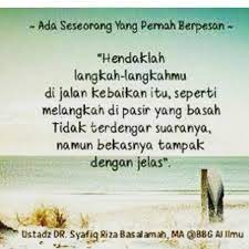 Sebagai seorang yang beragama, sebab semua agama atau kepercayaan mengajarkan untuk mencintai anak yatim. Kata Kata Bijak Buat Anak Yatim Piatu
