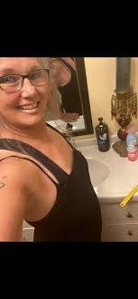 Pamela Ehret's Instagram, Twitter & Facebook