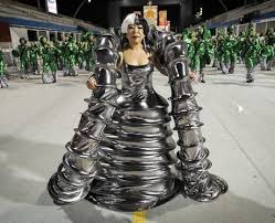 Japanese Avant Garde Fashion Designer Junko Koshino Performs At Sao Paulo Carnival In Brazil C 2013 In 2020 Lady Gaga Outfits Weird Fashion Lady