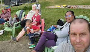 Mel Foster (@Luv2Frm)