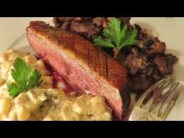 Noel 2019 Recette Magret De Canard Roti Aux Marrons Sauce Normande M Magret Au Four Magret De Canard Canard Roti