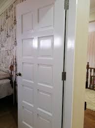 Tidak terlalu mencolok, warna ini memberikan di bawah ini beberapa warna cat eksterior yang bisa kamu terapkan untuk mempercantik bagian luar rumahmu. Warna Cat Pintu Rumah Kita