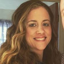 Colleen Tuthill's Instagram, Twitter & Facebook