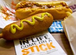 Chili dog and corn dog : Wienerschnitzel Roswell Restaurant Reviews Photos Phone Number Tripadvisor